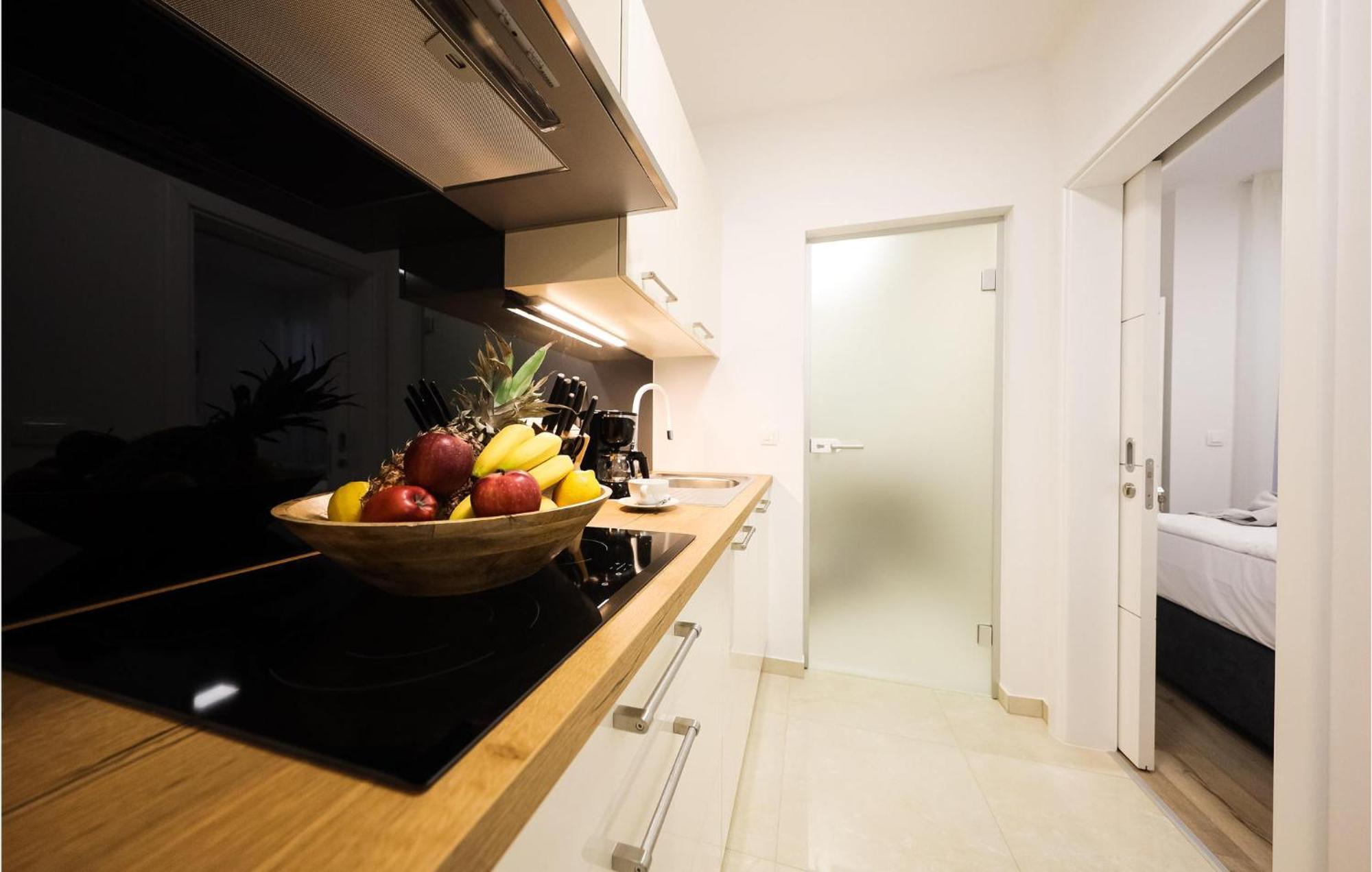 Lovely Apartment In Zadar With Wifi المظهر الخارجي الصورة